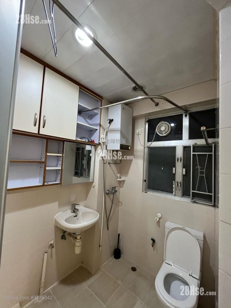 Wah Lee Building Sell 2 Bedrooms 319 ft²