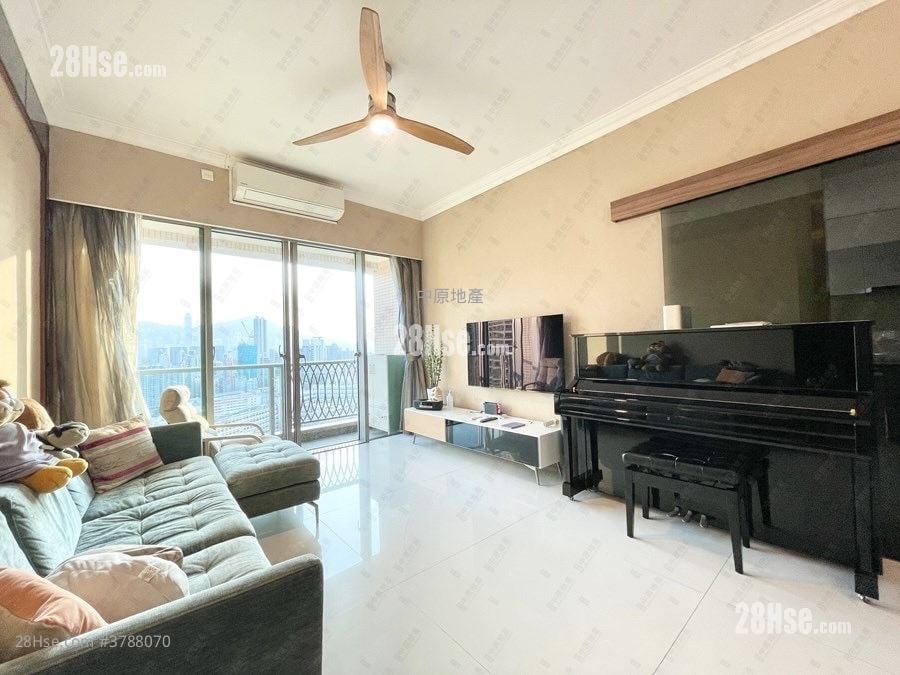 君颐峰 售盘 3 房 , 3 浴室 1,074 平方尺