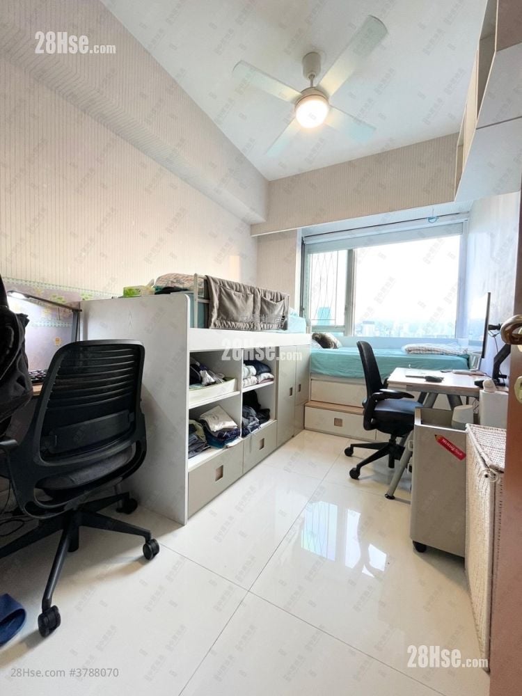 君颐峰 售盘 3 房 , 3 浴室 1,074 平方尺