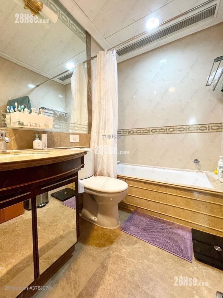 君颐峰 售盘 3 房 , 3 浴室 1,074 平方尺