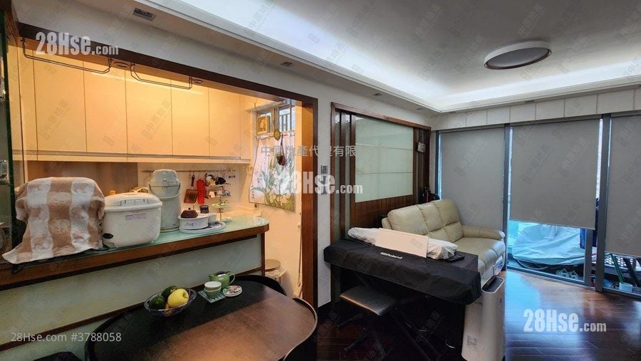 La Costa Sell 2 Bedrooms , 1 Bathroom 494 ft²