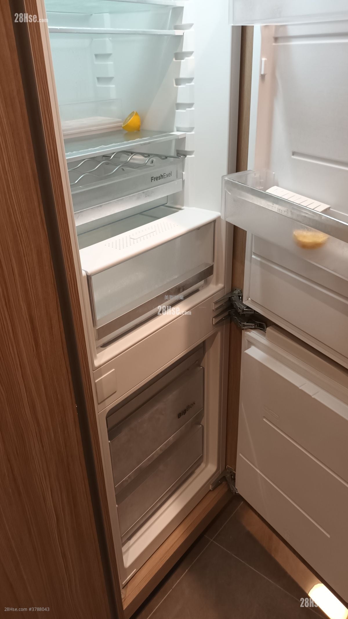 Upper River Bank Rental 2 Bedrooms , 1 Bathroom 479 ft²