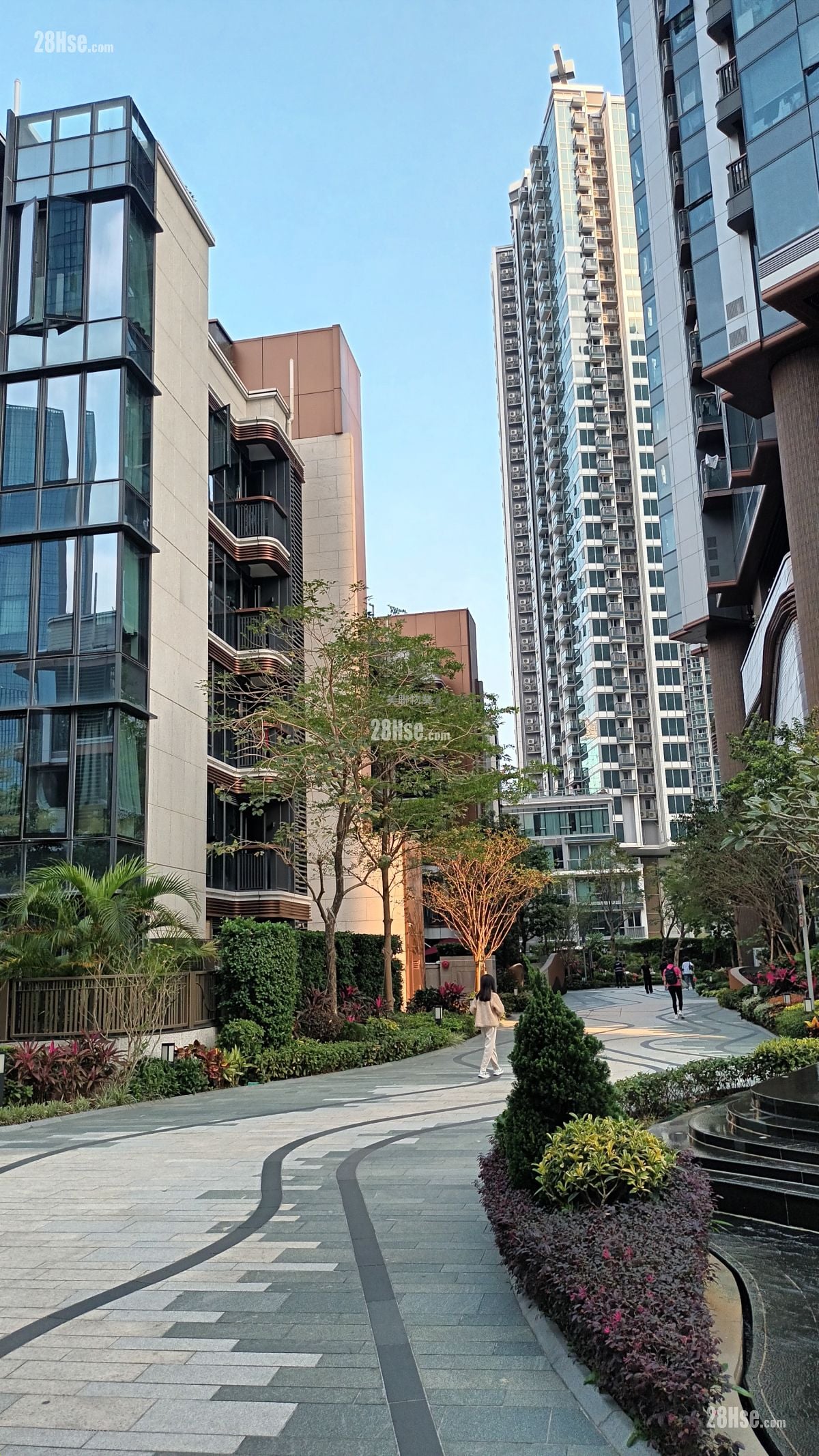 Upper River Bank Rental 2 Bedrooms , 1 Bathroom 479 ft²