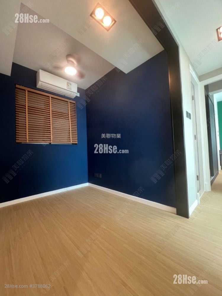 Le Prestige Sell 3 Bedrooms 822 ft²