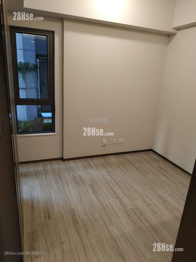 Novum Point Sell Studio , 1 Bathroom 181 ft²