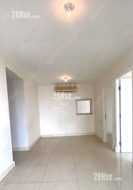 Central Park Towers Sell 2 Bedrooms , 1 Bathroom 494 ft²