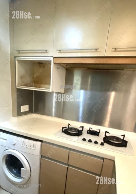 Central Park Towers Sell 2 Bedrooms , 1 Bathroom 494 ft²