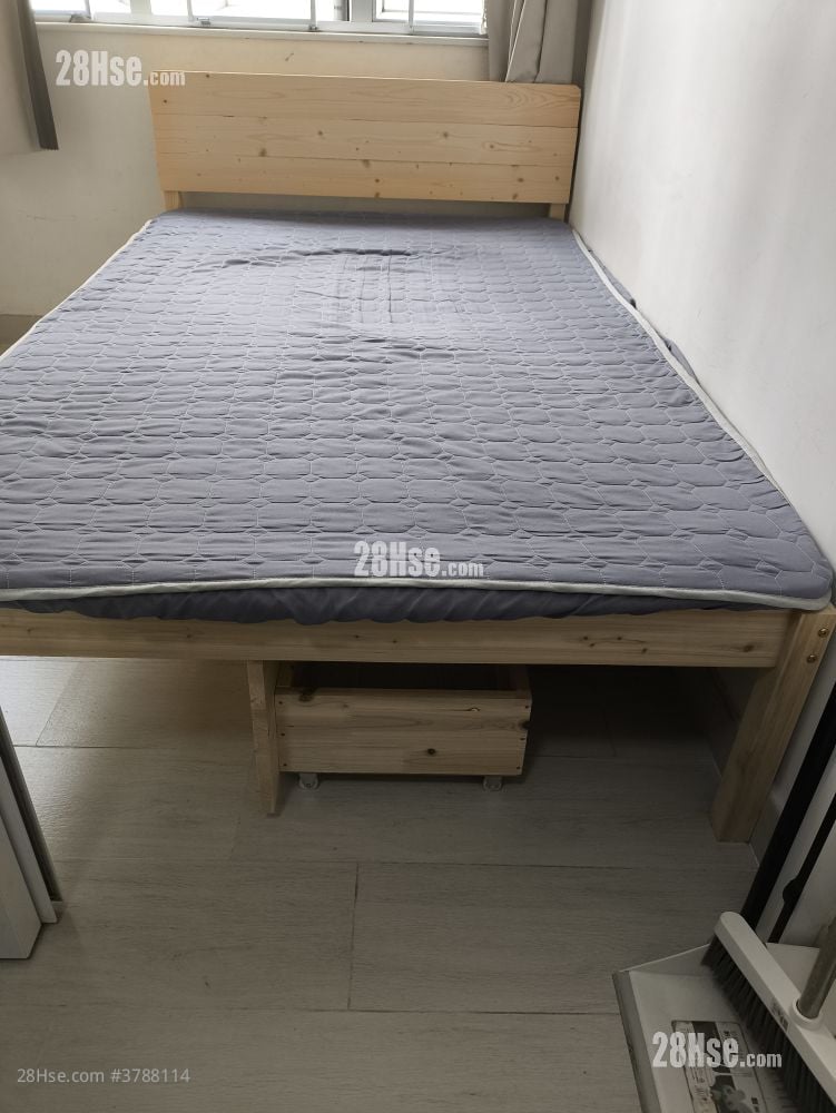 唐楼 租盘 1 房 , 1 浴室 100 平方尺