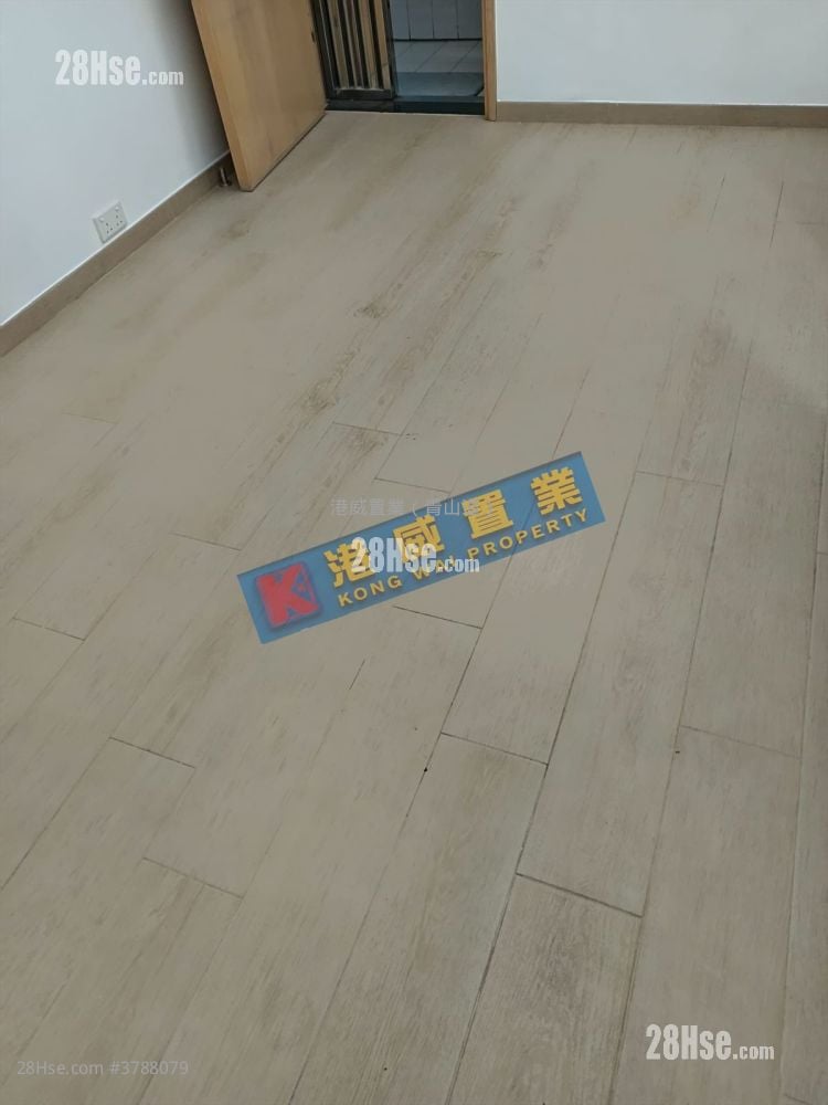 Richmond Court Sell 326 ft²