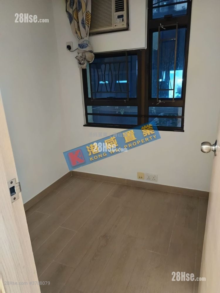 Richmond Court Sell 326 ft²