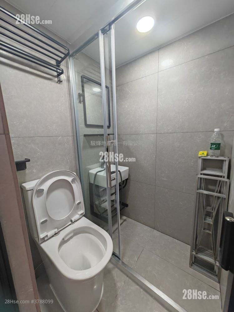 463-465 Hennessy Road Rental 1 Bedroom , 1 Bathroom 160 ft²