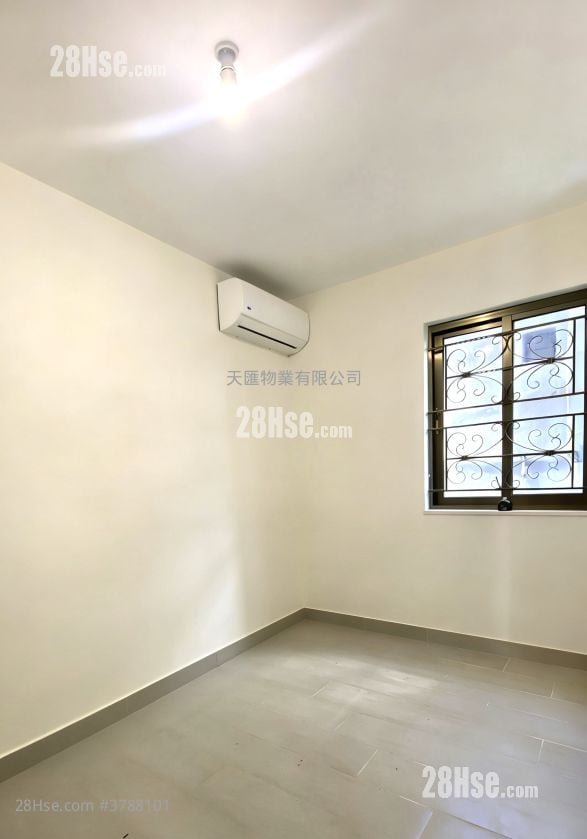 村屋 售盘 2 房 , 1 浴室