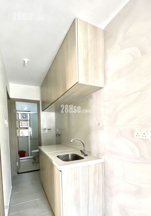 村屋 售盘 2 房 , 1 浴室