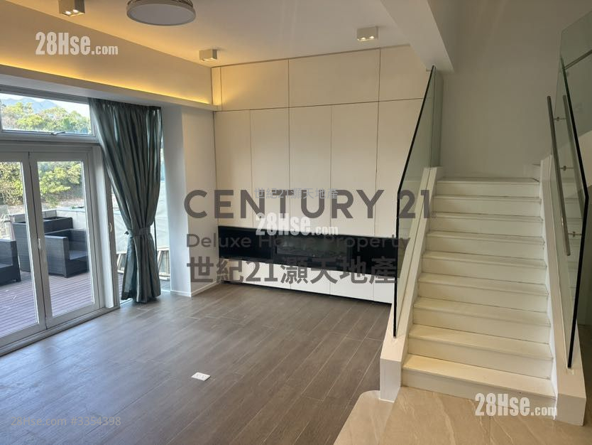 比华利山别墅 售盘 5+ 房 , 2 浴室 1,902 平方尺