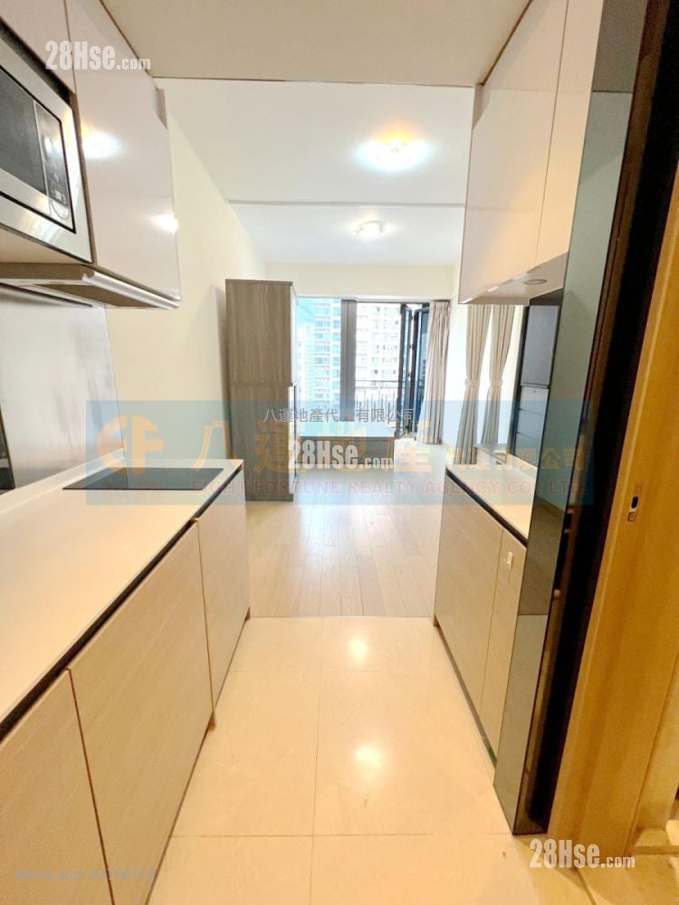 The Ascent Rental Studio , 1 Bathroom 276 ft²