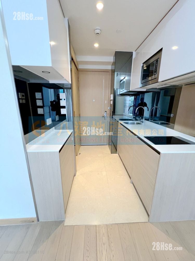 The Ascent Rental Studio , 1 Bathroom 276 ft²