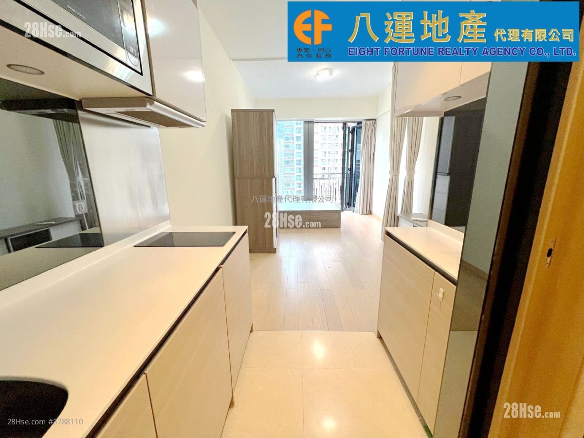 The Ascent Rental Studio , 1 Bathroom 276 ft²