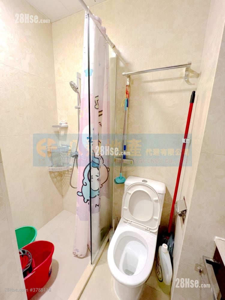 The Ascent Rental Studio , 1 Bathroom 276 ft²