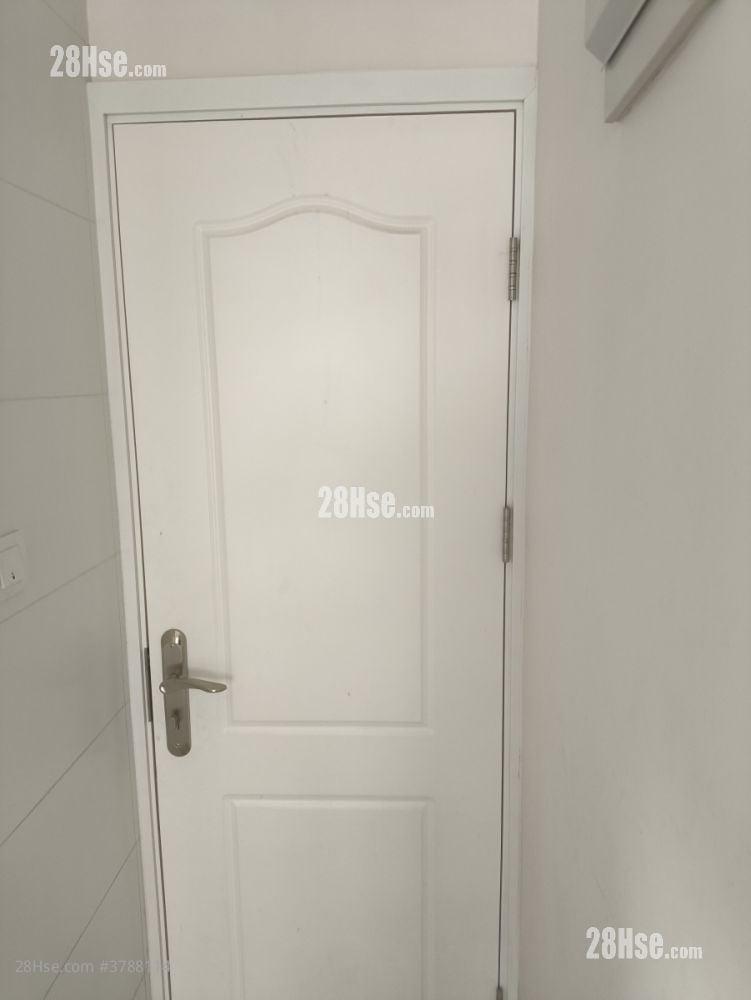 唐楼 租盘 1 房 , 1 浴室 100 平方尺