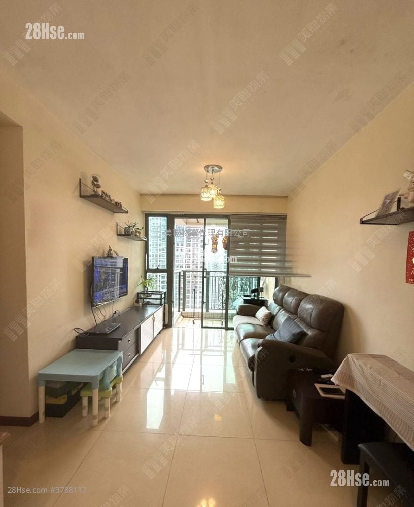 蔚蓝湾畔 售盘 3 房 , 2 浴室 653 平方尺