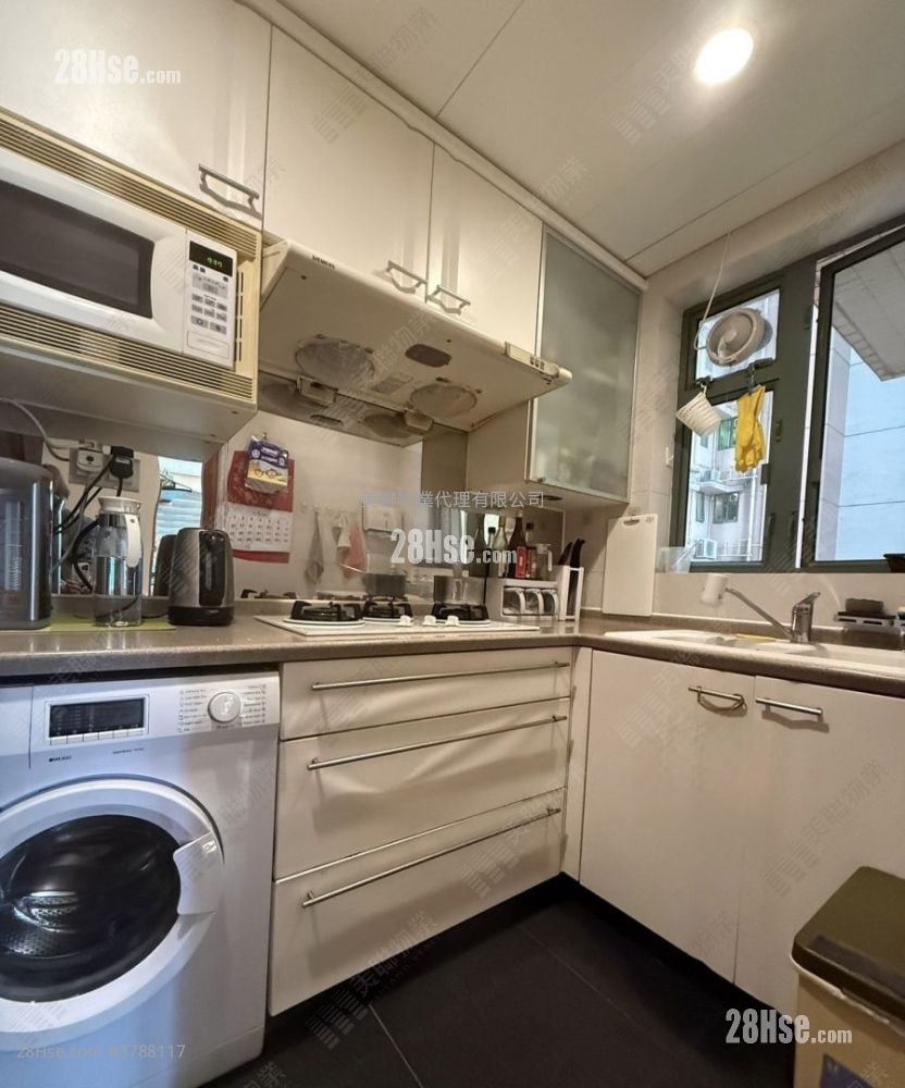 蔚蓝湾畔 售盘 3 房 , 2 浴室 653 平方尺