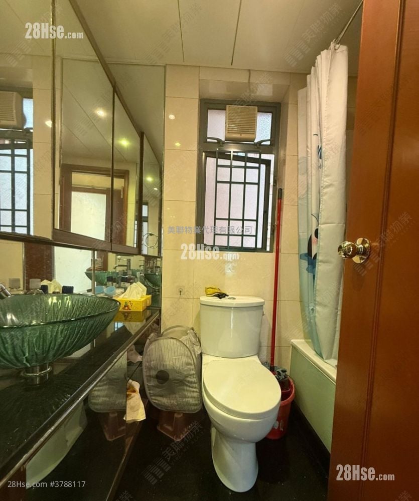 蔚蓝湾畔 售盘 3 房 , 2 浴室 653 平方尺