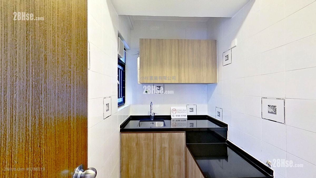 厨房: 世银花苑 租盘 2 房 , 1 浴室 365 平方尺