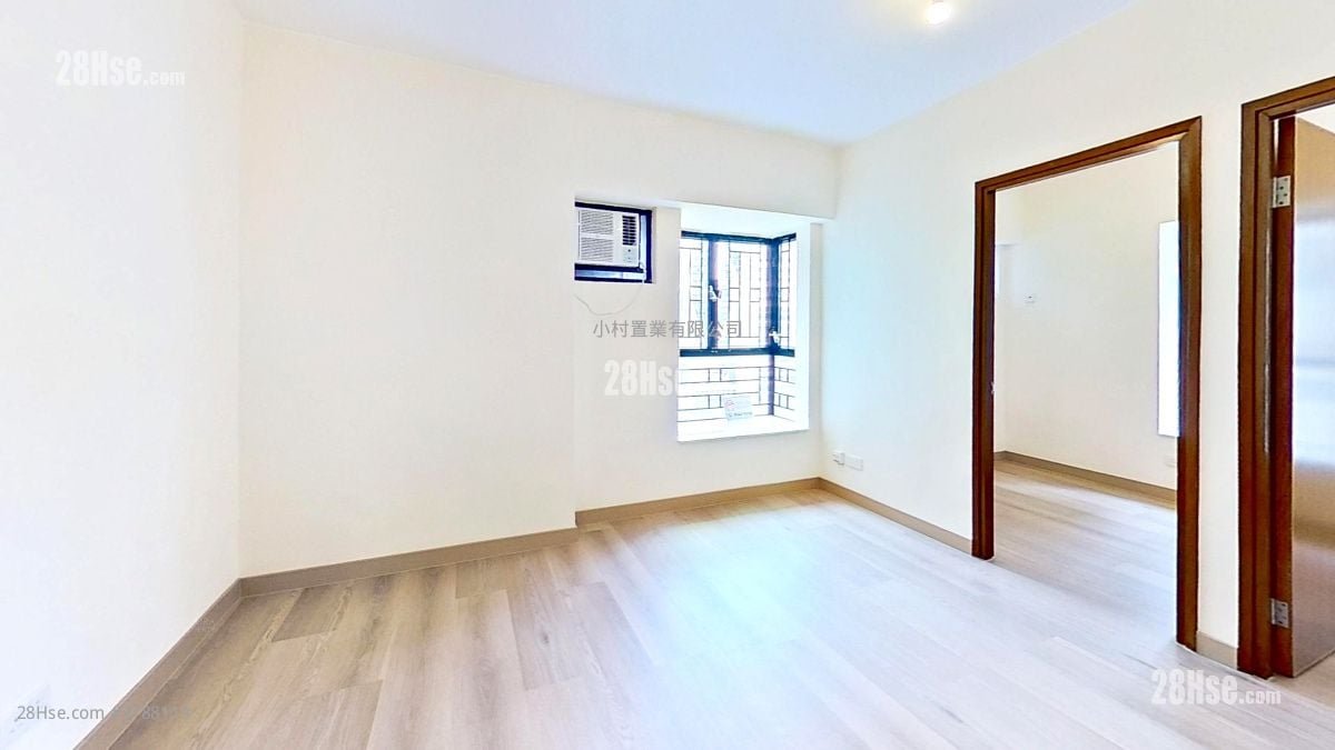 厅: 世银花苑 租盘 2 房 , 1 浴室 365 平方尺