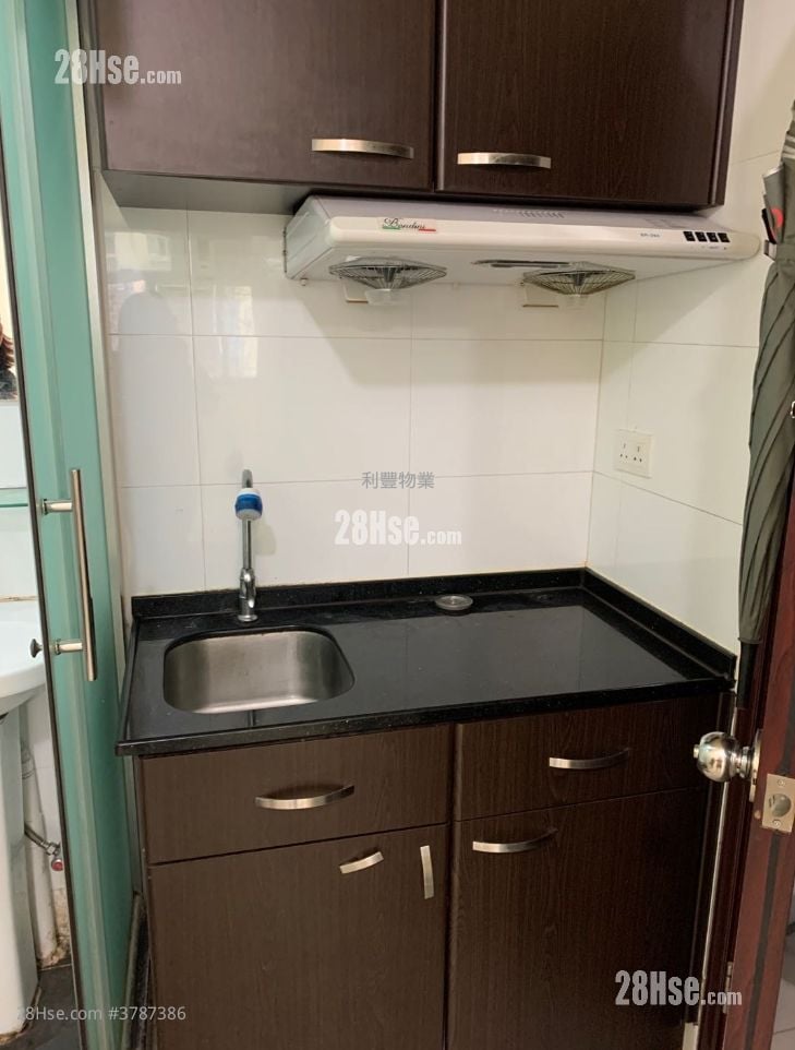 太安楼 租盘 110 平方尺