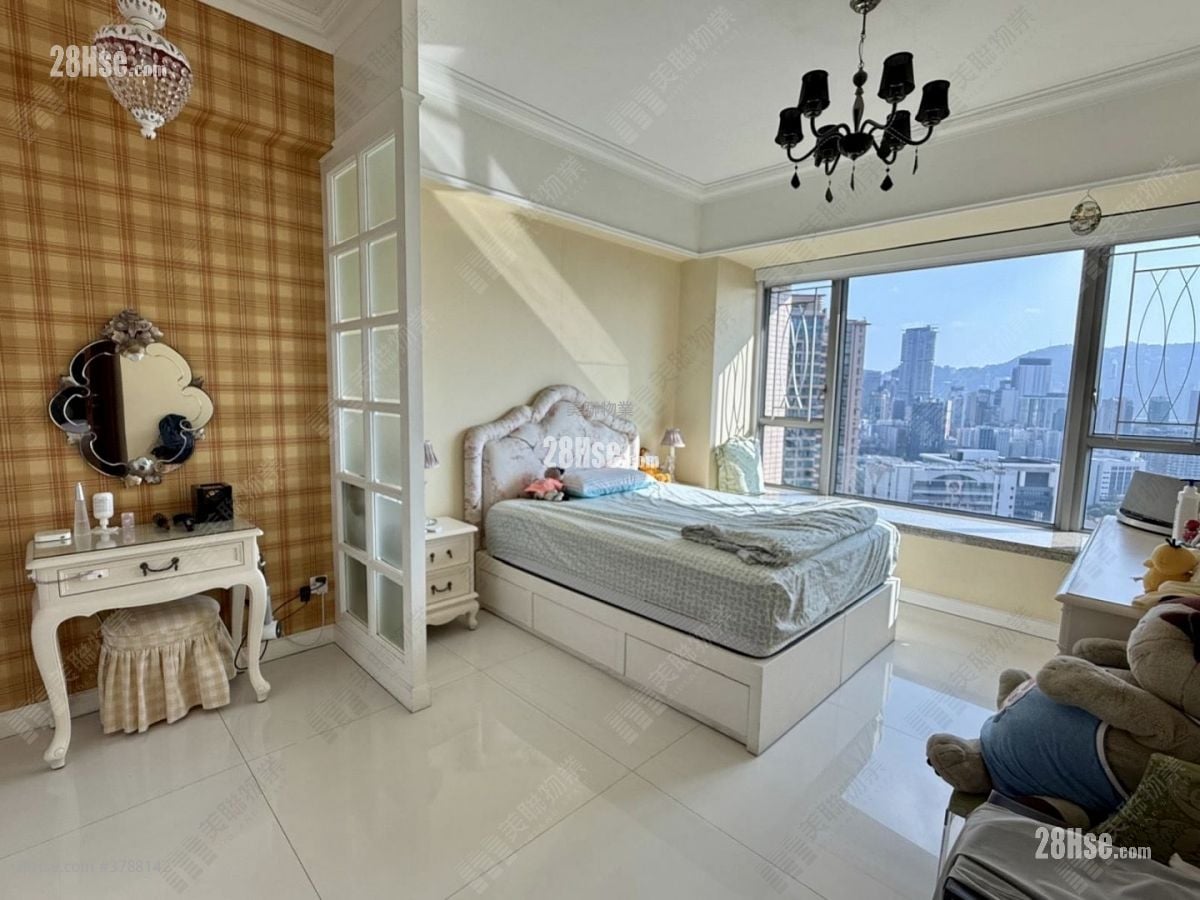 Parc Palais Sell 3 Bedrooms 1,074 ft²