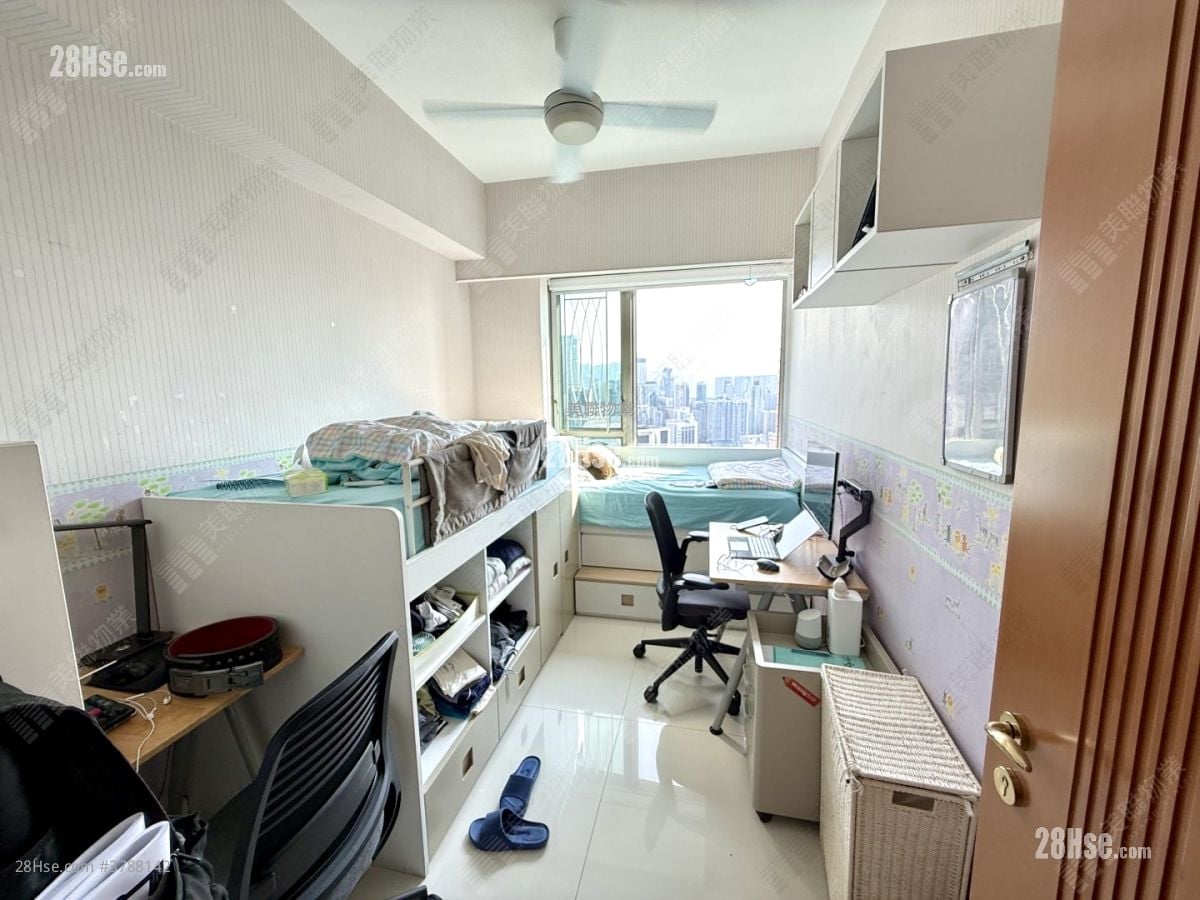 Parc Palais Sell 3 Bedrooms 1,074 ft²