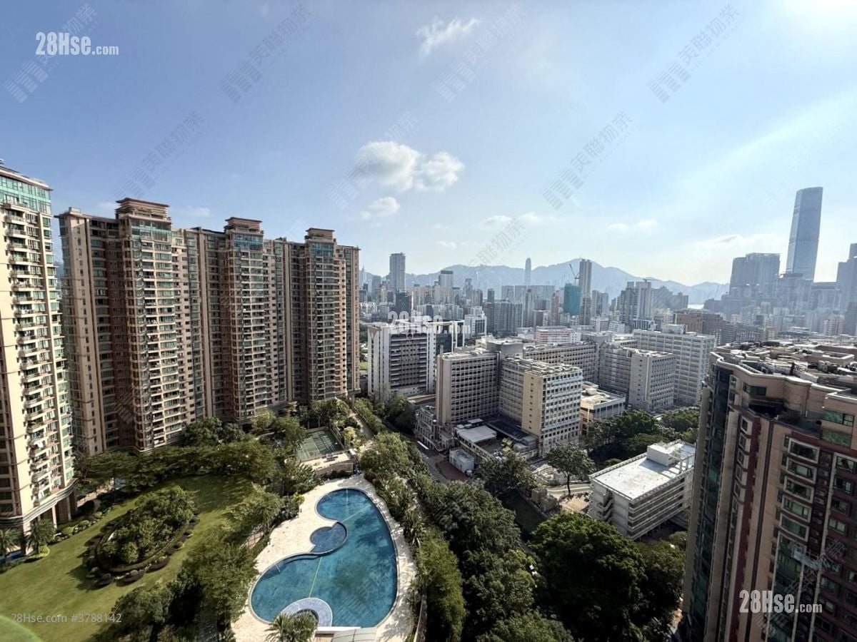 Parc Palais Sell 3 Bedrooms 1,074 ft²