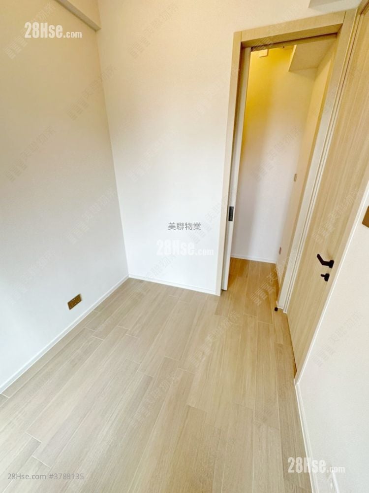 One Innovale 售盘 1 房 , 1 浴室 285 平方尺