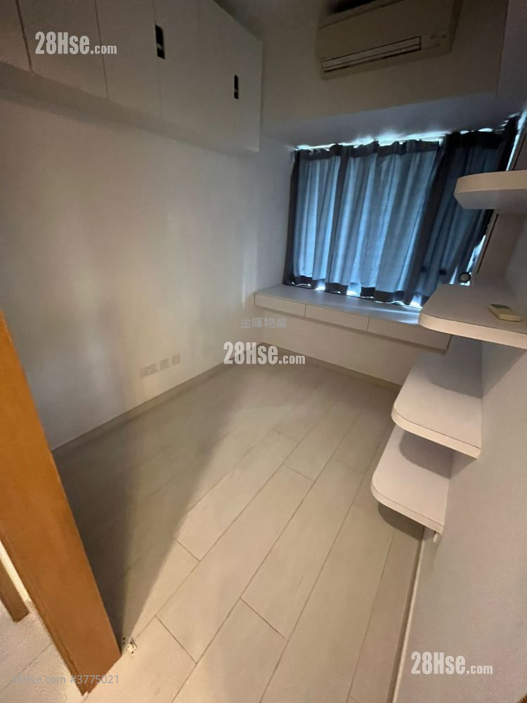 The Nova Sell 2 Bedrooms , 2 Bathrooms 636 ft²