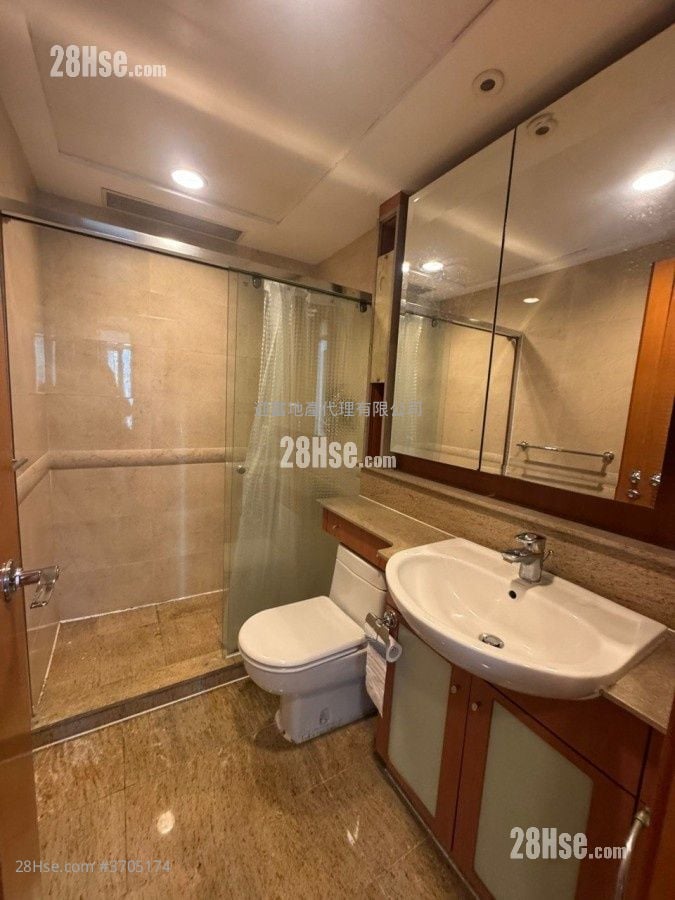 半岛豪庭 租盘 4 房 , 3 浴室 948 平方尺