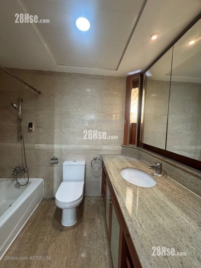 半岛豪庭 租盘 4 房 , 3 浴室 948 平方尺