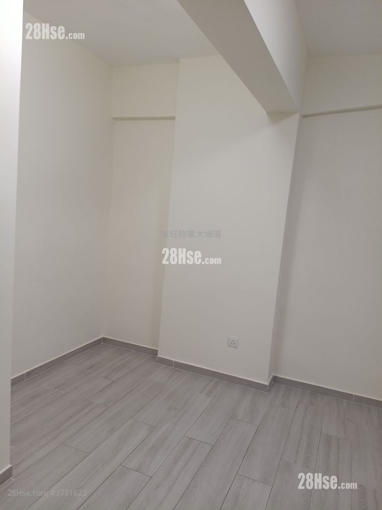 Rondall Building Rental 2 Bedrooms , 1 Bathroom 540 ft²