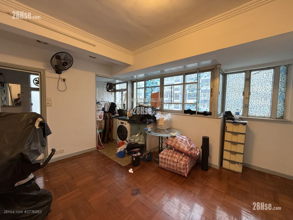 Wing Shing Building (Mansion) Sell 2 Bedrooms , 1 Bathroom 287 ft²