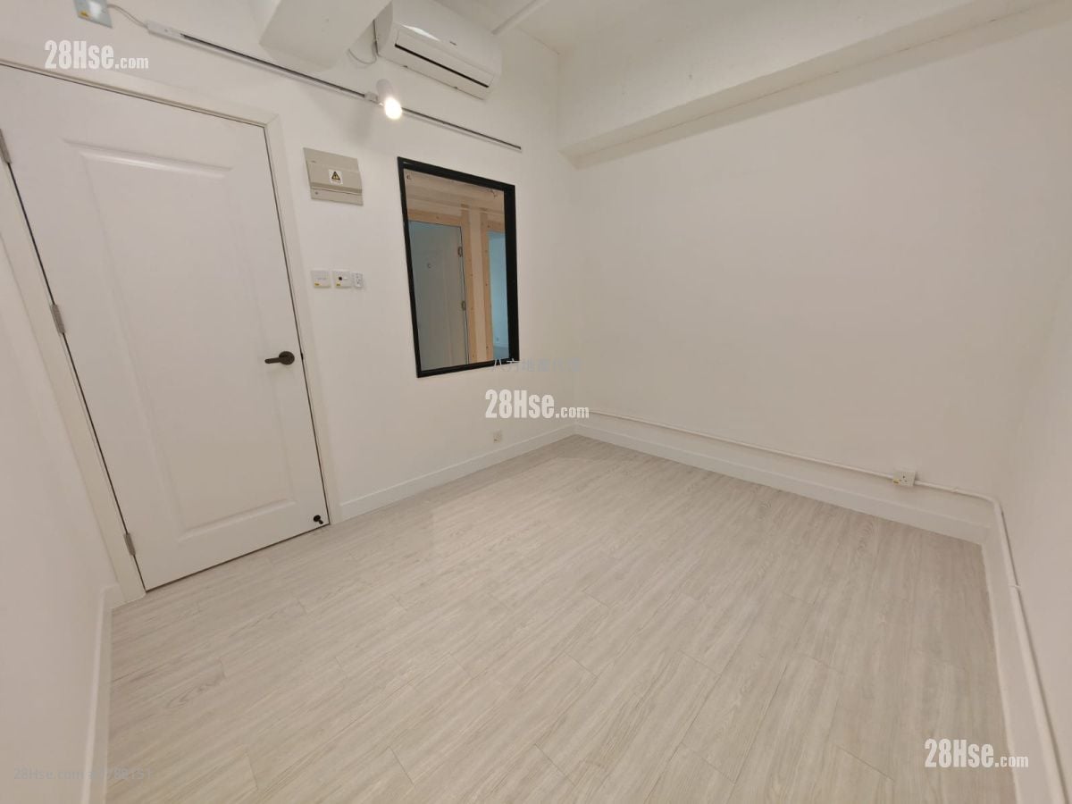 Tak Sing Industrial Building Rental Studio