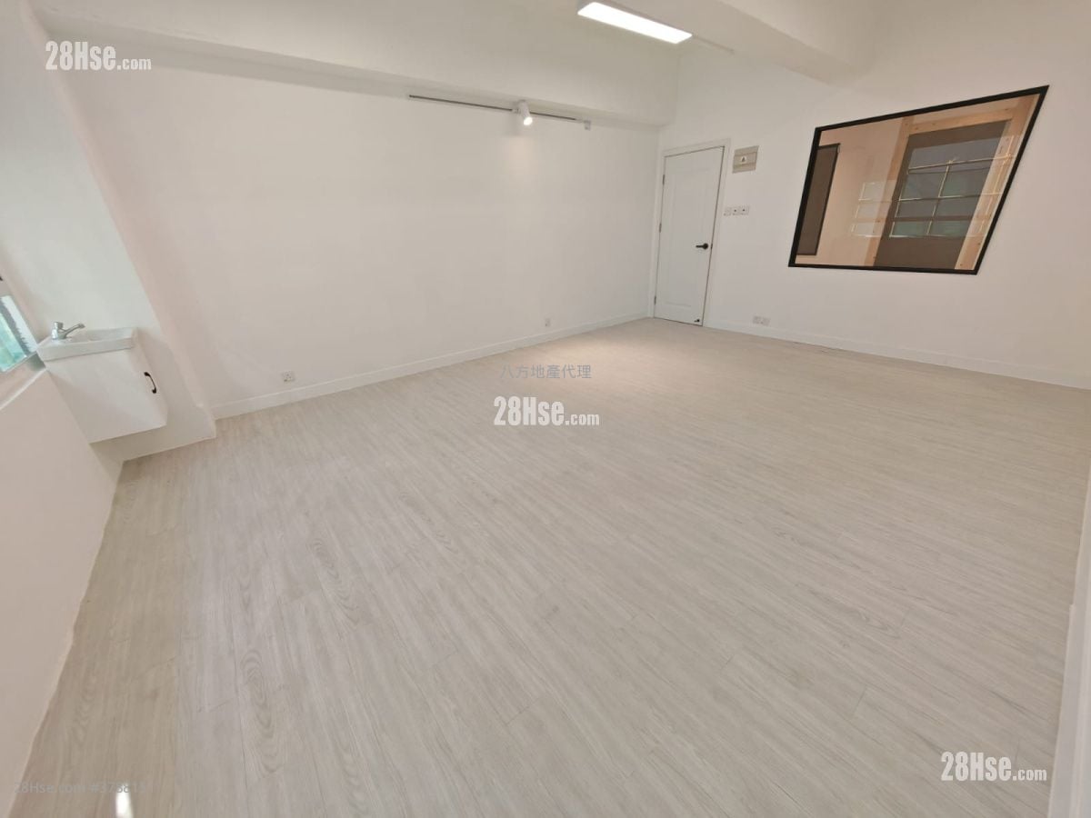 Tak Sing Industrial Building Rental Studio