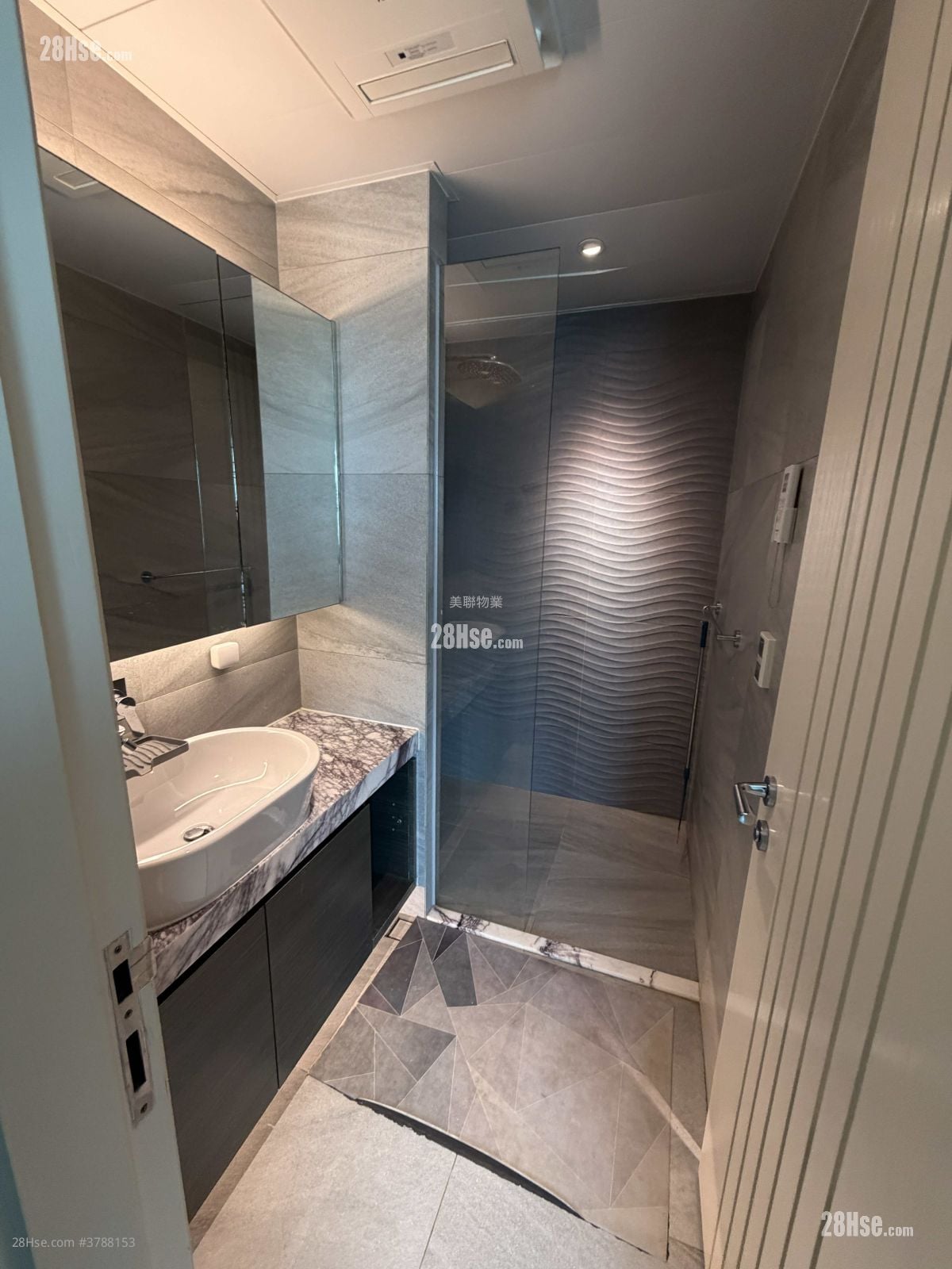 半山壹号 售盘 4 房 1,746 平方尺