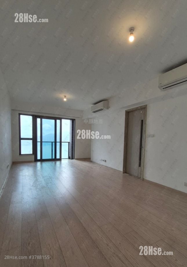 Sea To Sky Sell 4 Bedrooms , 3 Bathrooms 1,054 ft²