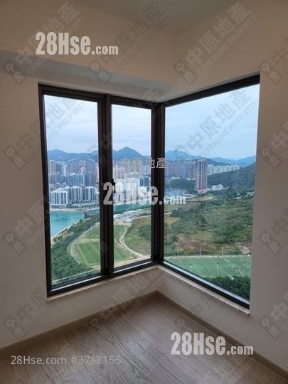 Sea To Sky Sell 4 Bedrooms , 3 Bathrooms 1,054 ft²