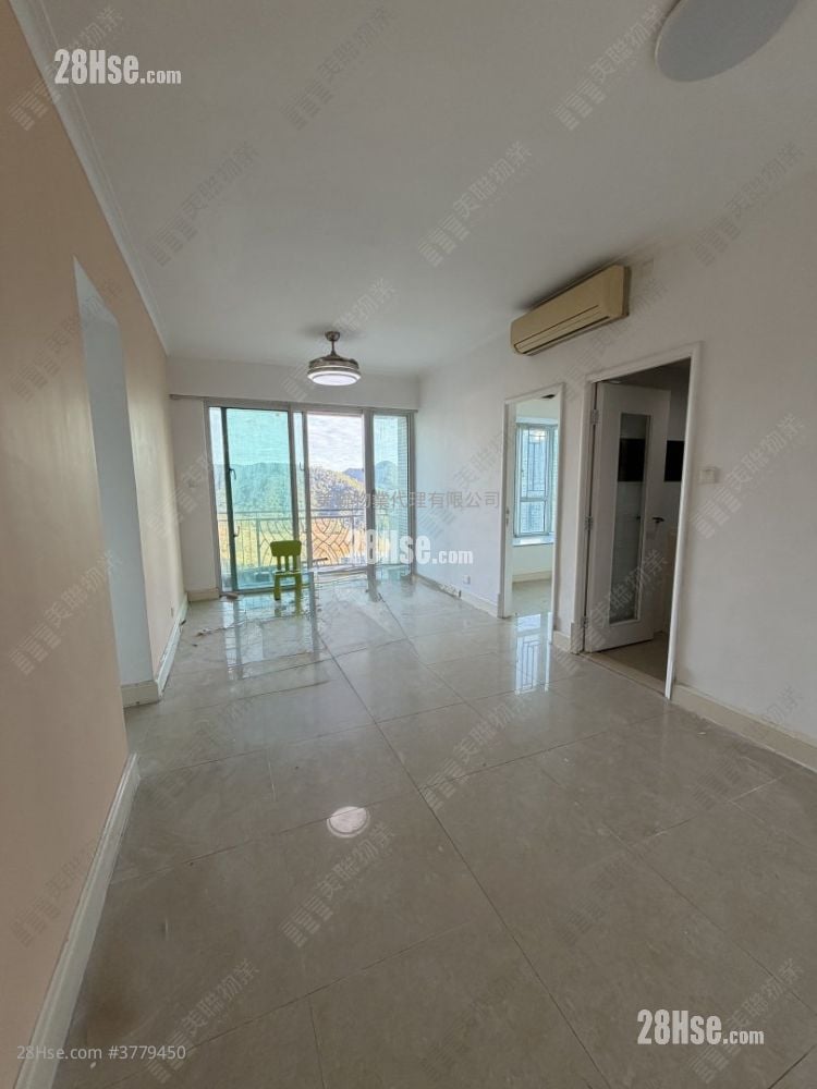 The Capitol Sell 3 Bedrooms 704 ft²