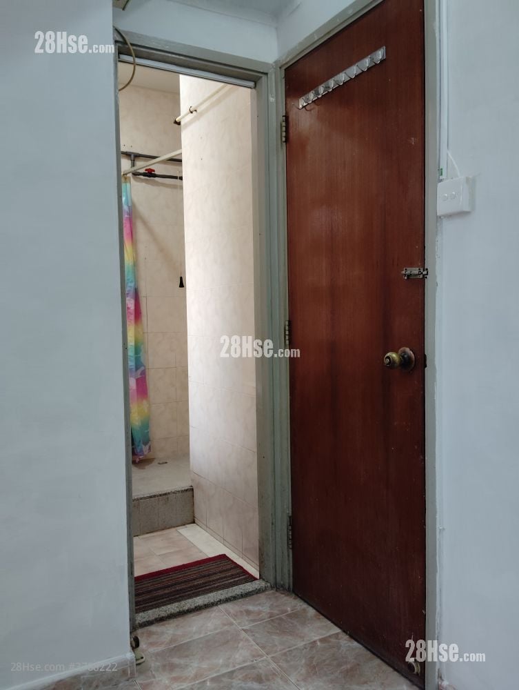 Mascot Mansions Rental Studio , 1 Bathroom 130 ft²