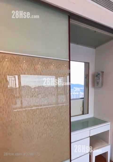 君临天下 售盘 3 房 , 2 浴室 1,076 平方尺