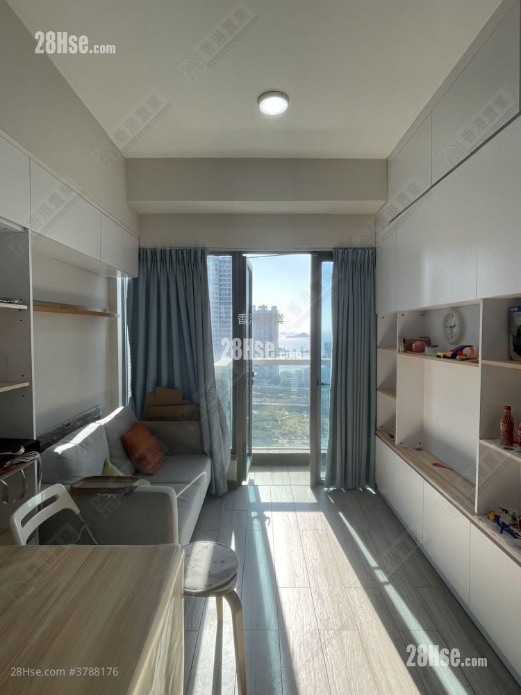 Park One Rental 4 Bedrooms , 2 Bathrooms 595 ft²