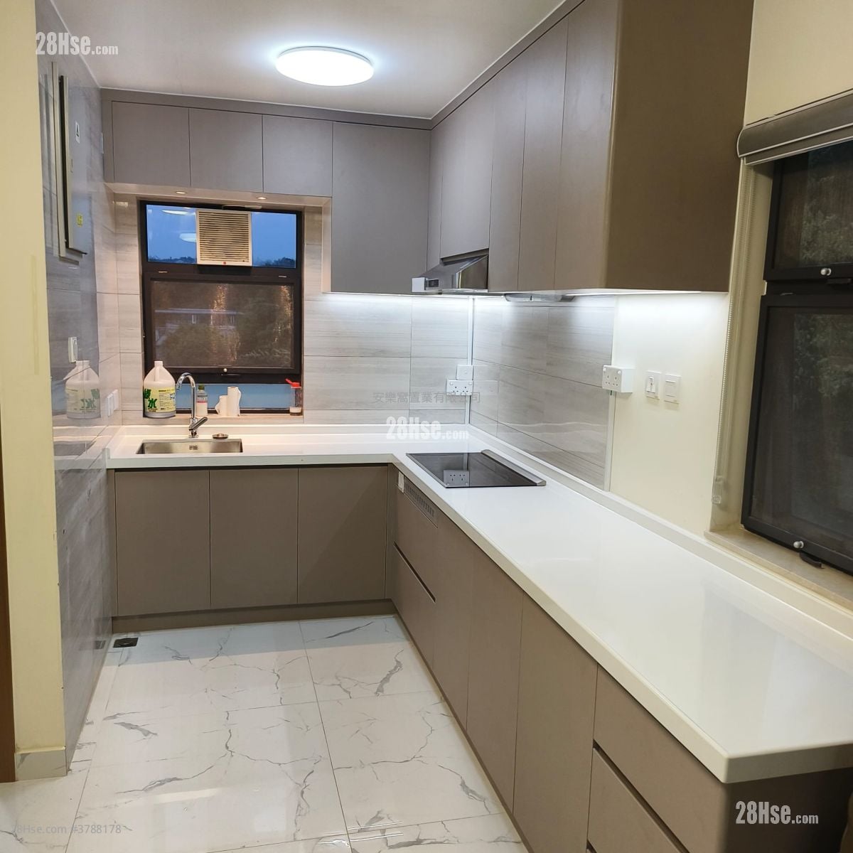 Village Rental 3 Bedrooms , 1 Bathroom