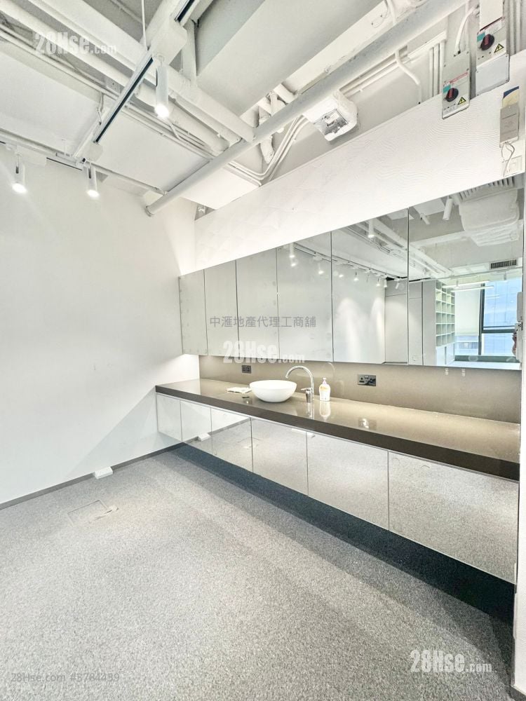 Global Gateway Tower Rental