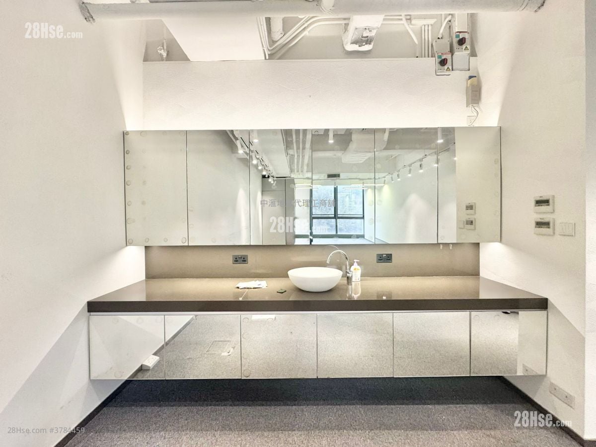 Global Gateway Tower Rental